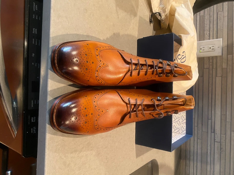 Bota puntera barro hombre - Nueva con caja. Luce genial con jeans o traje. Foto 2 de 4