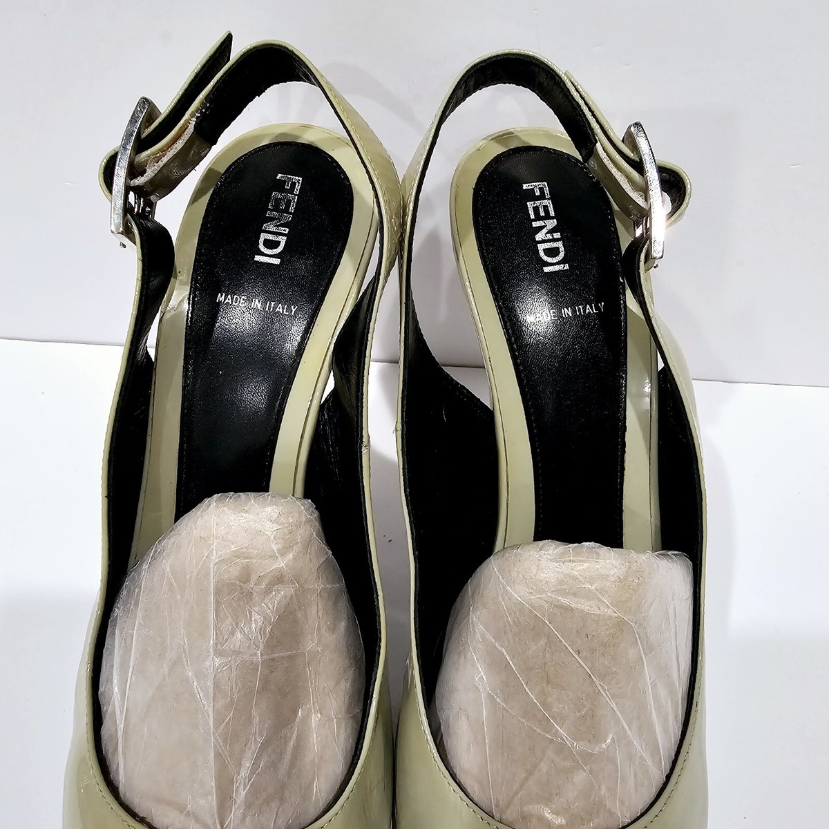 FENDI Italy Gray Lacquer Platform Heel peep toe Shoes Sandals 39.5 View 4