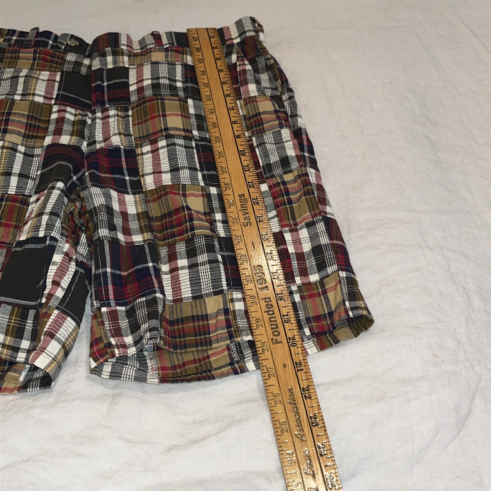 Peter Millar Men’s 35 Madras Patchwork Shorts Cot… - image 3