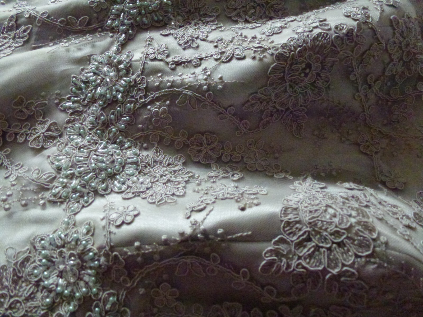 JOHN CHARLES BEAUTIFUL PEARL GREY DRESS TORQUIOSE& GLITTER BEADS SIZE12 RRP £890 image 4