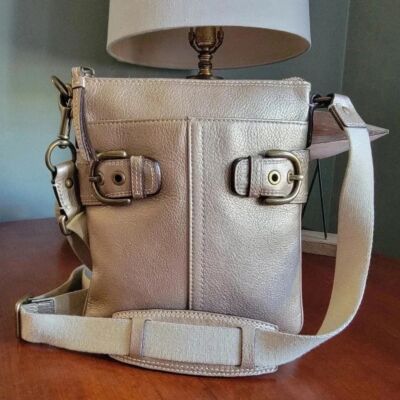 Coach Soho Swingpack 41276 Champagne Gold Leather Crossbody Bag Y2K