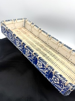 Vintage Shabby Chic Wire Woven Wicker Table Basket With Blue Floral Tile