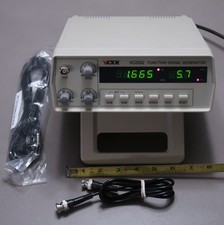 YITENSEN VC2002 Function Signal Generator 8 digit LED display Frequency Voltage