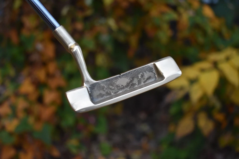 Stunning Gold Macgregor 207 Putter + Cover / MILLED & Engraved Sunrise / 35" RH - Image 2 of 4
