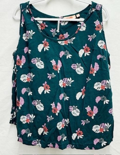 Evri  1X green floral print scoop neck women's sleeveless top