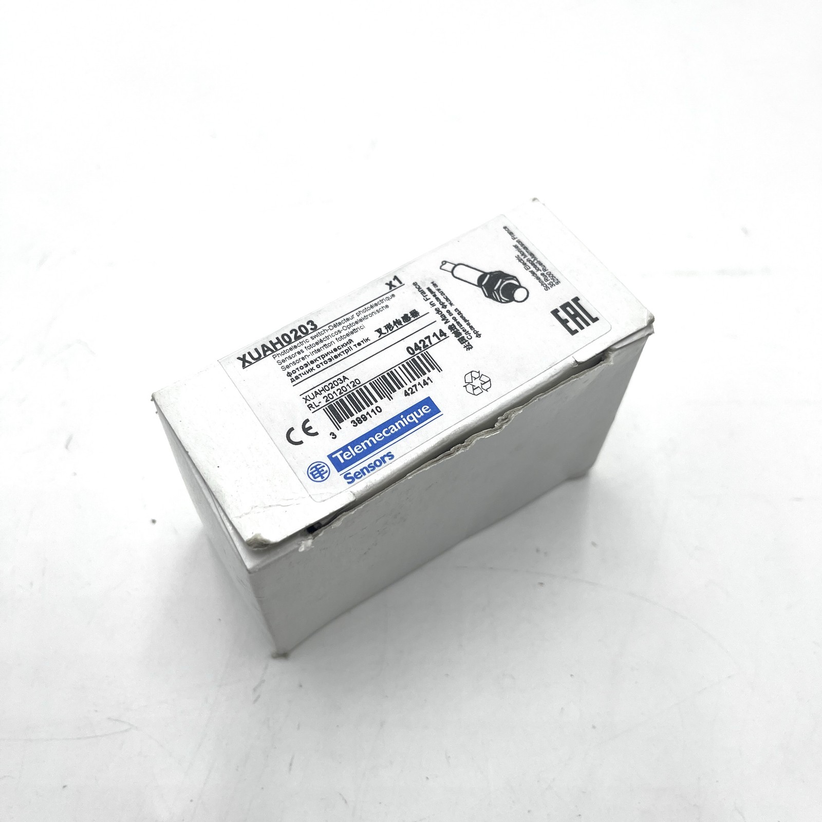 Photoelectric Sensor XUAH0203 Telemecanique 12Â–24VDC sn=2m