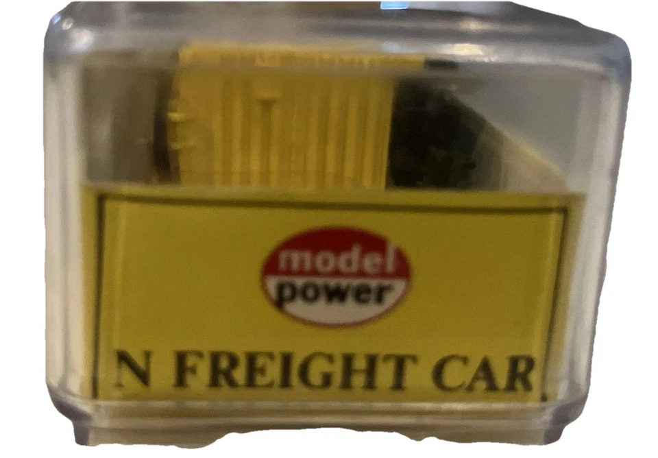 NIB - N Scale Model Power Collector Car Schlitz Beer Refrigerator Car - NIB - Image 4 of 4