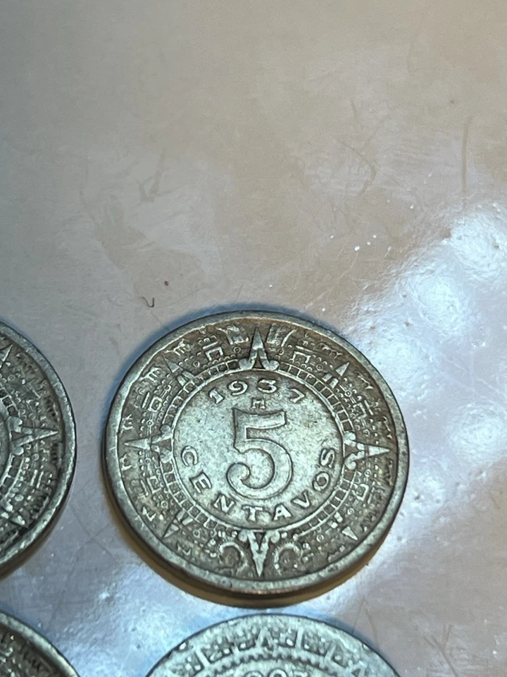 Lot of 4 Vintage Mexican Coinage 5 Centavos -1930, 1937 & 1907- 10 Centavos 1945 - Image 4 of 4