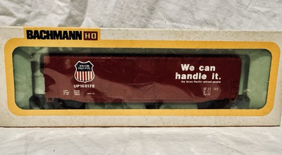 #ad Bachmann HO Scale 51’ Box Car Union Pacific UP Item 43 1010 01 Boxed $14.99