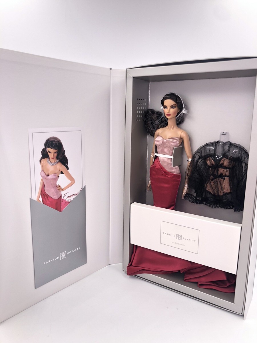 Fashion Royalty Integrity Toys Enamorada Natalia Fatale