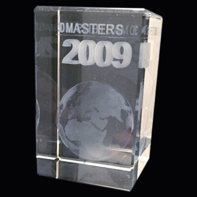 SOUVENIR GLOBE WORLD LASER 3D MASTERS 2009 BASE 50X50mm HEIGHT 80mm 
