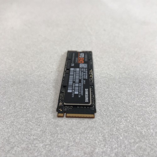 Samsung 970 EVO Plus 2TB NVMe M.2 V-NAND SSD MZ-V7S2T0 - Afbeelding 3 van 4