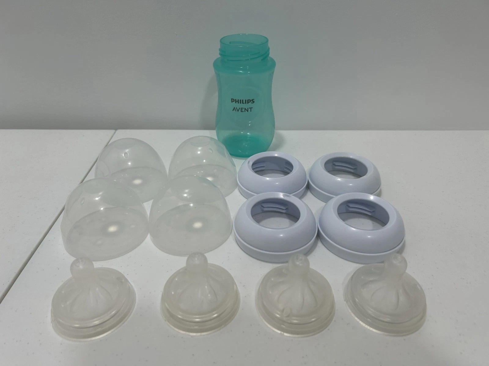 Avent Baby Bottle 9 Oz With Replacement Rings, Caps, Nipples Level 2