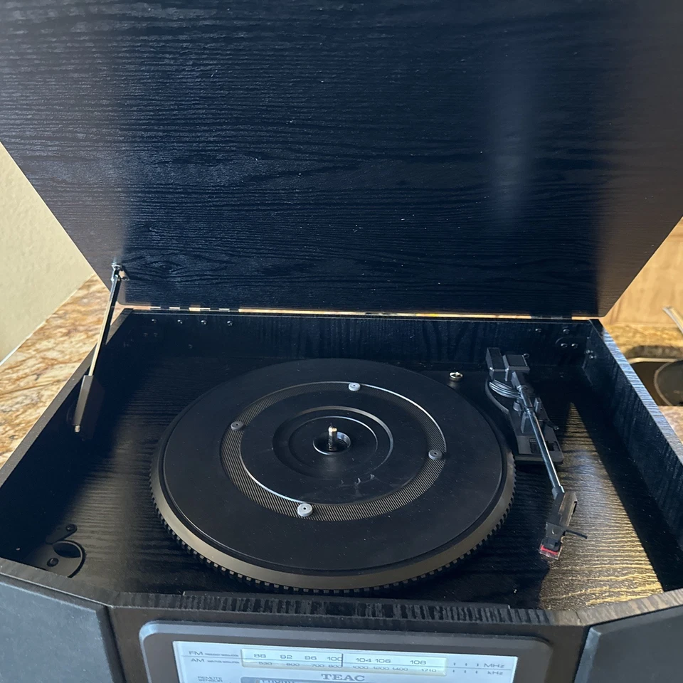 Teac GF-350 CD Turntable AM FM Manual- Beautiful Sound - BURNER DOES NOT WORK - Image 4 of 4
