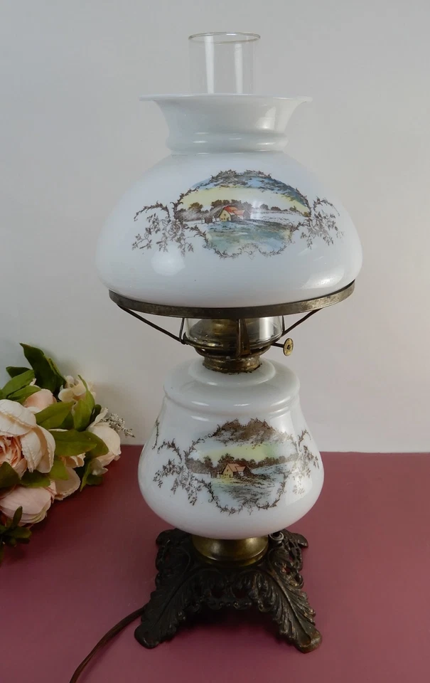 Винтажная настольная лампа из молочного стекла «Унесенные ветром», украшенная ветряной мельницей - Изображение 4 из 4