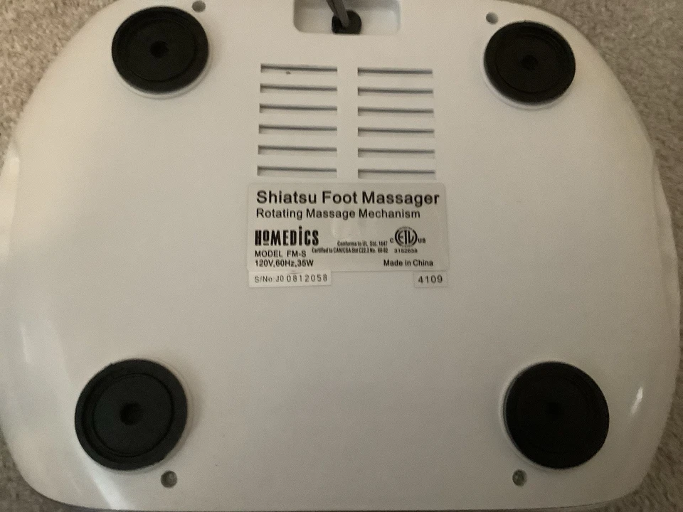 HOMEDICS 全新足部按摩器 带旋转揉搓和保暖 白色 尺寸 14x9 — 第 3/3 张图片