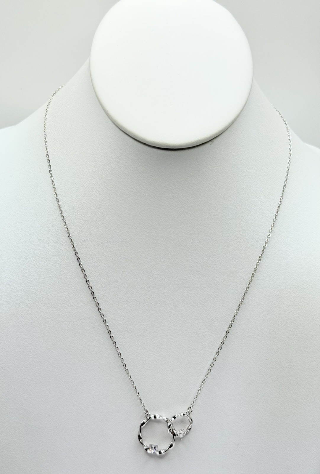 Sterling Silver Interlocking Double Circle Neckla… - image 3