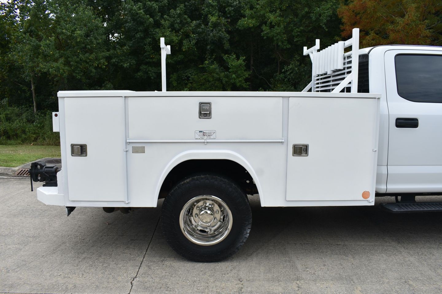 2017 Ford F-350 Super Duty XL thumbnail 9