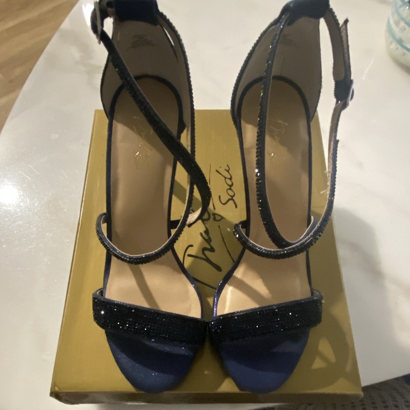 Thalia Sodi Navy Rhinestone Strappy Stiletto Heels Open Toe 6M.  NEW IN BOX