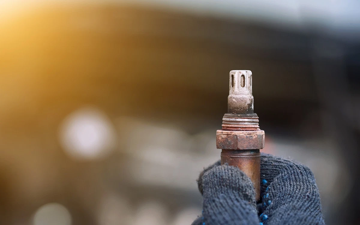 When you have a dirty oxygen sensor, replace it. Don't waste time cleaning it.