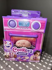 Moose Toys Cookeez Makery Cinnamon Treatz Oven Playset - Pink 23502 