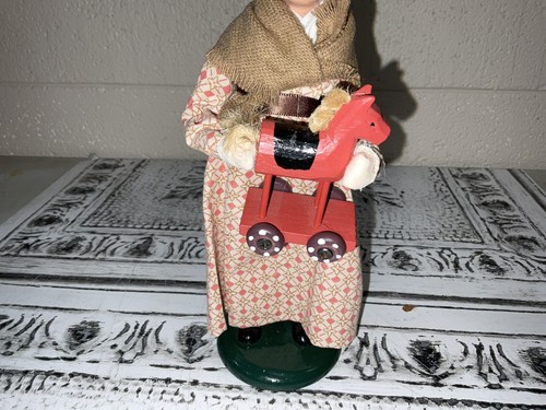 Byers Choice Caroler Williamsburg Colonial Girl with Toy Horse 2003 9” - Picture 3 of 10