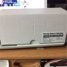 1/43 Minichamps Cayenne 2018 model