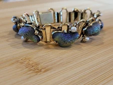 Vtg Purple Peacock Iridescent Color Faux Lava Pearl Panel Gold Tone 7" Bracelet 