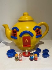 Vintage Bluebird Big Yellow Teapot Playset 1981 – With Figures & Accessories