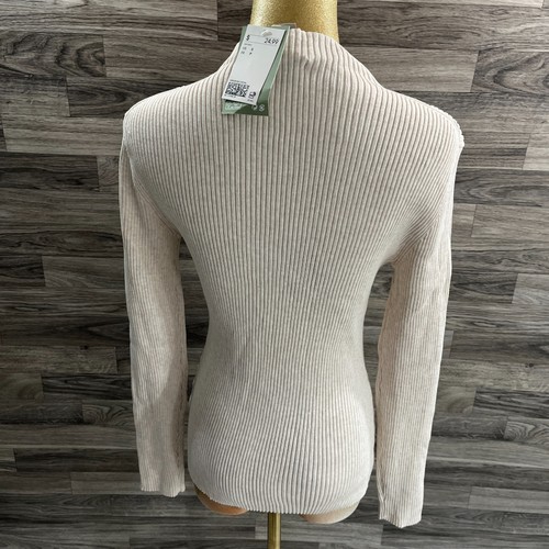 "NEW" H&M Mock Neck Long Sleeve White Pullover Ribbed Shirt Women's Size Small - Picture 3 of 11