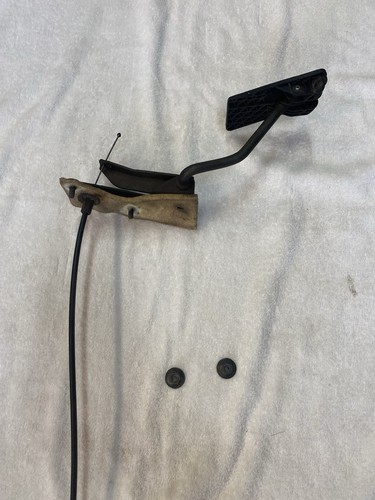 MOPAR 1973 PLYMOUTH VALIANT GAS PEDAL ASSEMBLY A-BODY 67-76 SLANT 6 SHIPS FREE!! - Foto 3 di 10