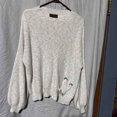 Kerisma cream soft layering sweater with distressed hem size small medium