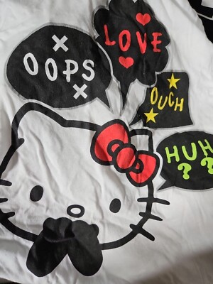 Hello Kitty Sanrio Doe Hot Topic Tshirt Miss Junior XL white Short Sleeve