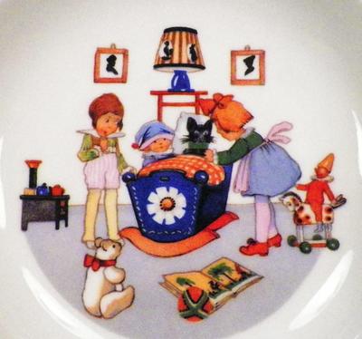 Childs Bowl Girl Putting Kitty To Sleep Toys Teddy Bear Czechoslovakia 1920s