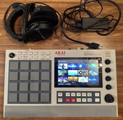 Akai Professional MPC Live II Retro Sampler Touchscreen, 16 Pads, Headphones