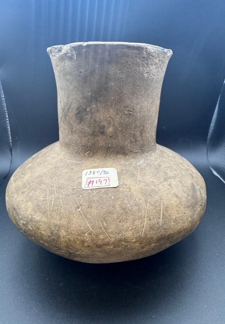 MUSEUM QUALITY MISSISSIPPI RIVER VALLEY INDIAN WATER VESSEL C. 1100AD - 1400AD