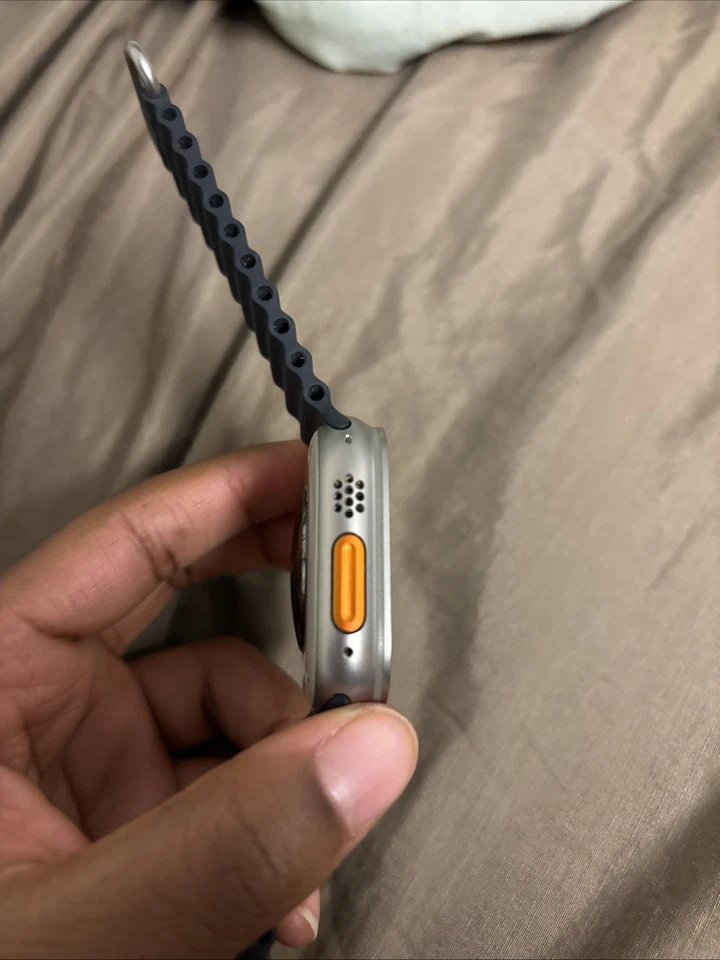 Apple Watch Ultra 49mm Titanium Case with Black/Gray Trail Loop Band (GPS + Cell - Image 4 of 4