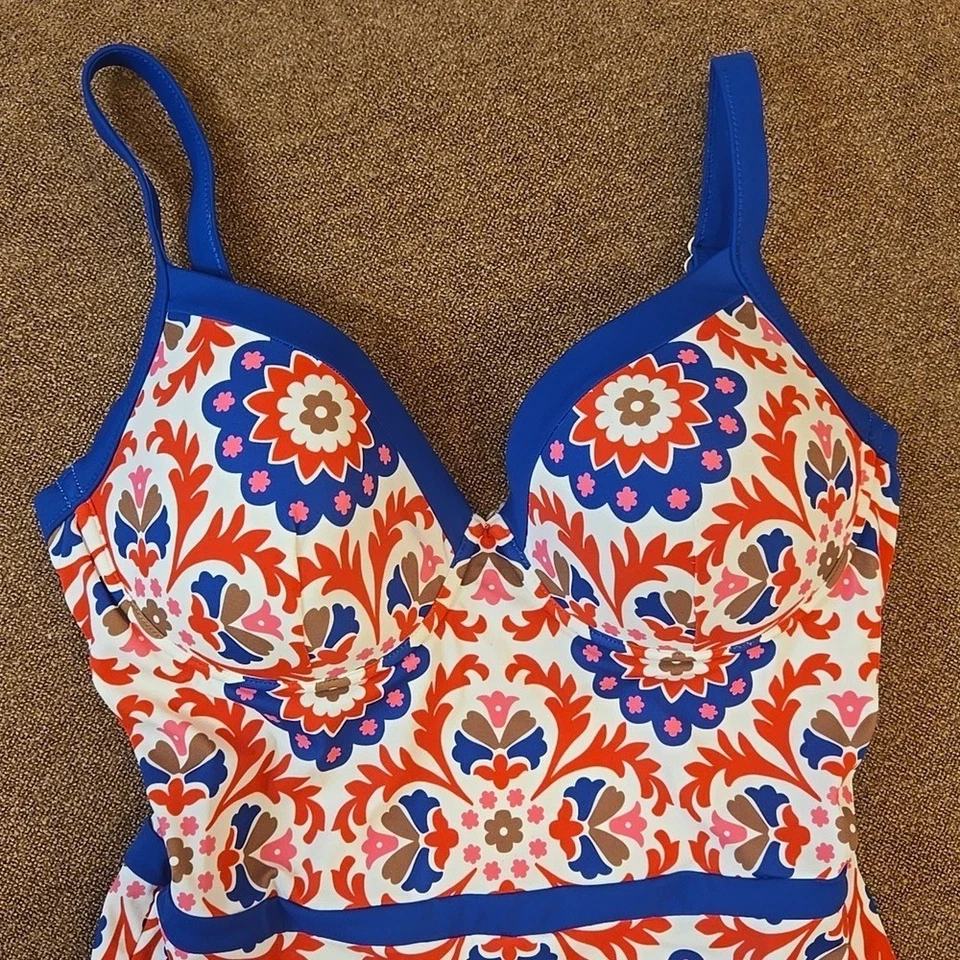 Traje de baño Boden color pop talla copa en mosaico flor estampado geométrico una pieza 36D Foto 2 de 4