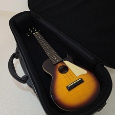 Ukelele de concierto eléctrico Epiphone Les Paul