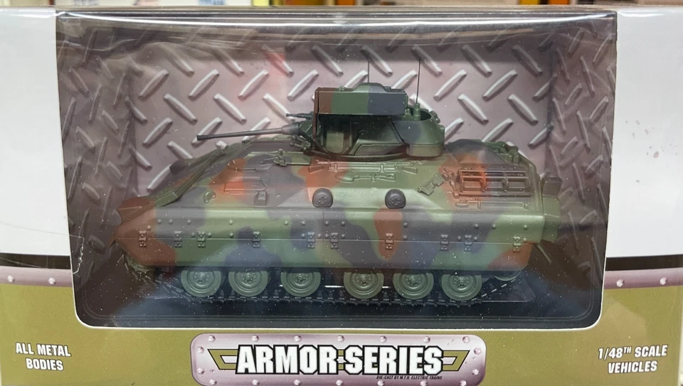 MTH 23-10001 Armor Series Army M2 Bradley IFV 1/48 Scale (NATO) NEW - Image 2 of 4