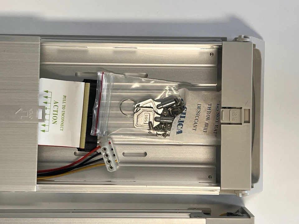 Kingwin KF21-IPF Aluminum Ultra ATA 66/100/133 For 2.5” & 3.5” IDE Mobile Rack - Image 2 of 4