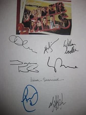 Wonderfalls Signed TV Script X8 Caroline Dhavernas Katie Finneran Lee Pace repnt