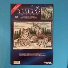 Leisure Arts Floss Needlepoint Designs 5914 Wolf Family Canvas