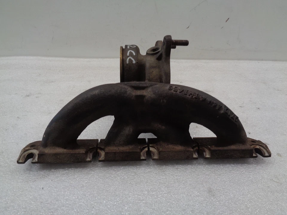 2010-2016 Volkswagen CC Exhaust Manifold w/o Turbo OEM AK2404220 Foto 2 de 4