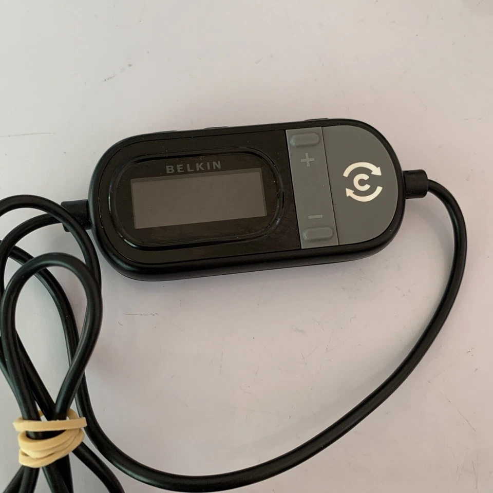 Belkin Tunecast Auto FM Transmitter 3.5mm Plug & USB Charging Port F8Z439 - Image 2 of 4