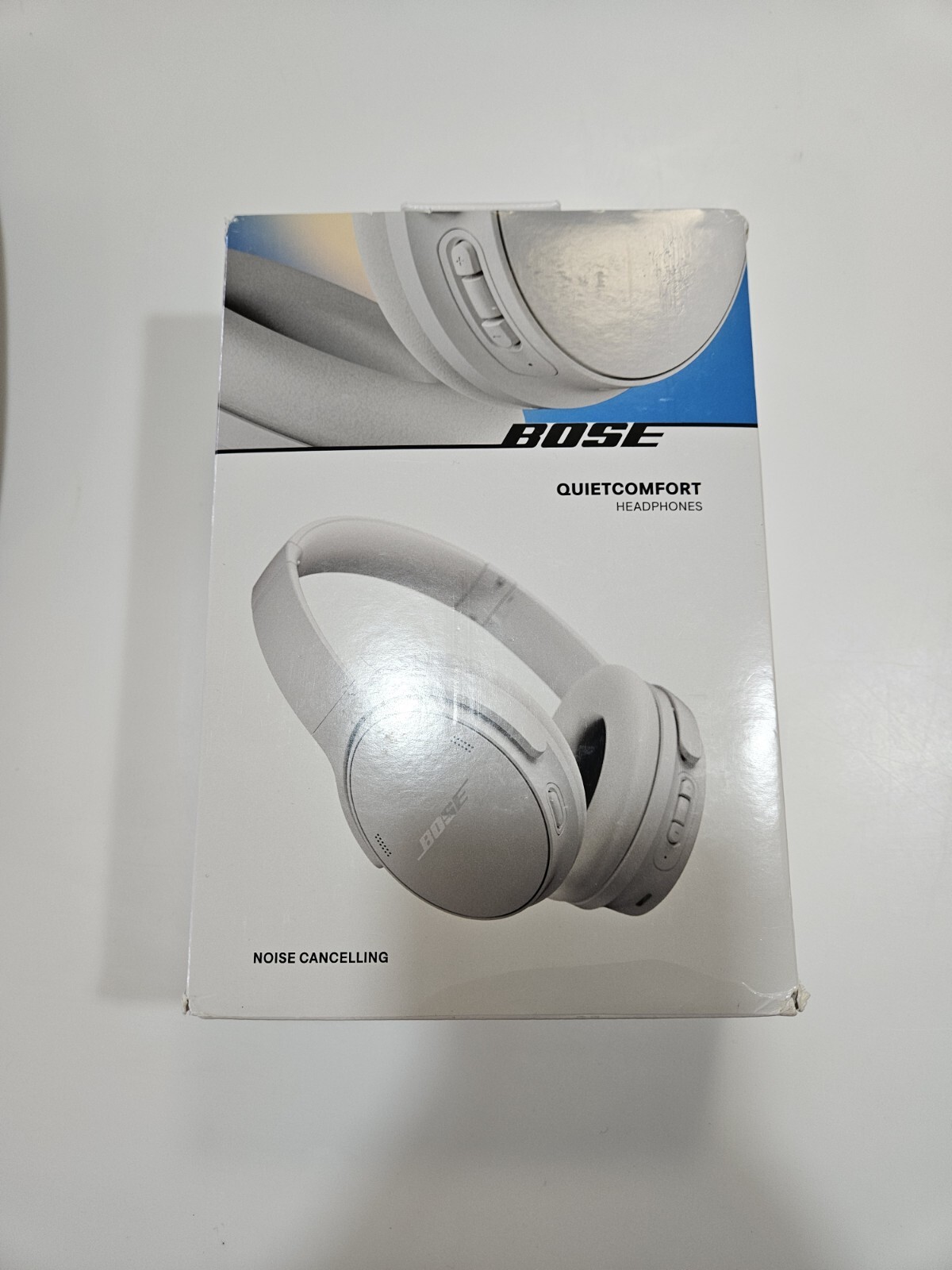 Bose QuietComfort Wireless Over-Ear Headphones - White Smoke-image