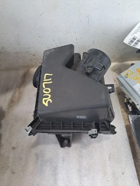 2017-2020 Toyota Sienna 3.5L Air Intake Cleaner Filter Box Assembly OEM - Изображение 2 из 4