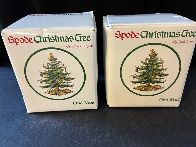 Set of 2, NOS Spode Christmas Tree Coffee Mugs Cups S3324