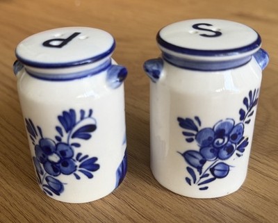 Delft Blue Salt & Pepper Shakers Windmill Holland Style Ceramic Seto