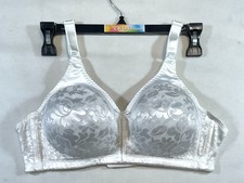 NWOT Bali Women's 38C Double Support Spa Closure Comfort-U Wireless Bra DF3372